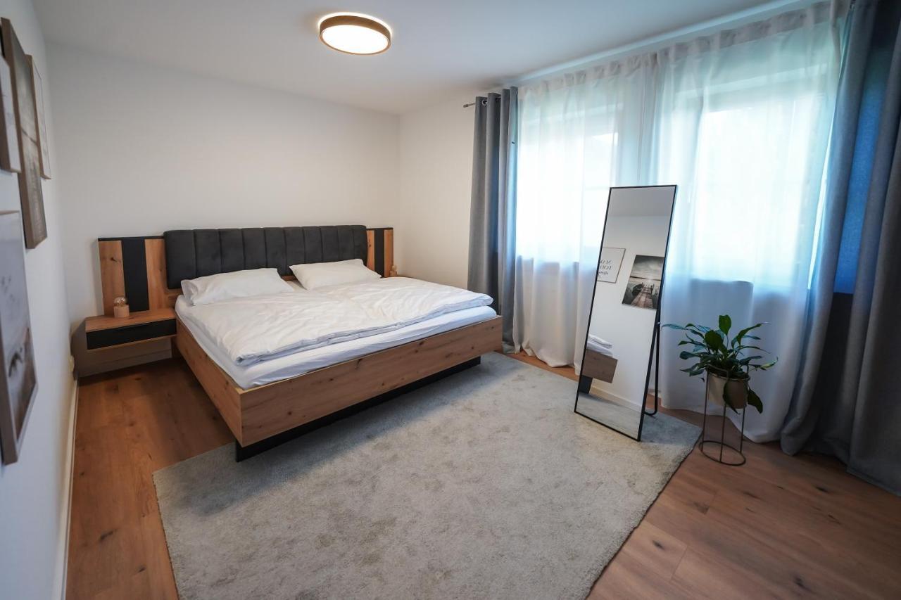 Ferienwohnung "Wie Dahoam" Chieming Kültér fotó